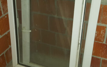 PVC dvokrilni prozor(širina 170cm, visina 120cm)