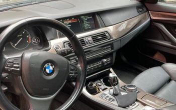 BMW serija 5 Touring 525d xDrive – Novi reparirani motor 10000km