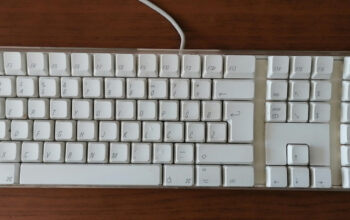 Apple Keyboard A1048 (132)