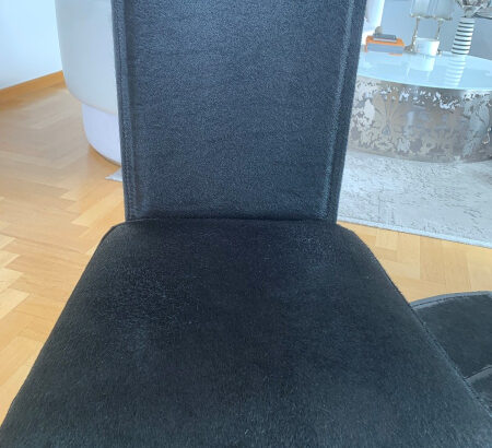 Prodaju se dizajnerski Rugiano blagavaonski stolci od nerca