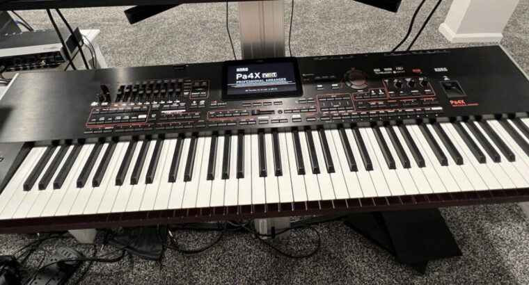 FOR SELL:-  Yamaha Tyros 5 Keybord – Korg PA4X 76 Key keyboard