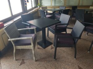 Ugostiteljske stolice od ratana
