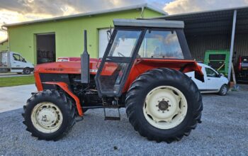 Traktor Ursus 904B
