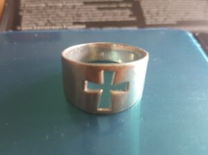 Srebrni prsten (925) KRIŽ