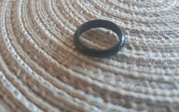 Stakleni prsten – Crni