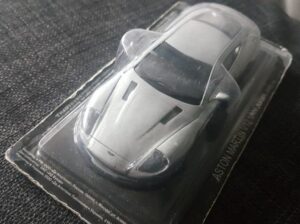 Model maketa automobil Aston Martin V 12 1/43 1:43