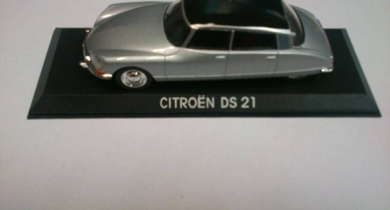 Model maketa automobil Citroen DS 21 1/43 1:43