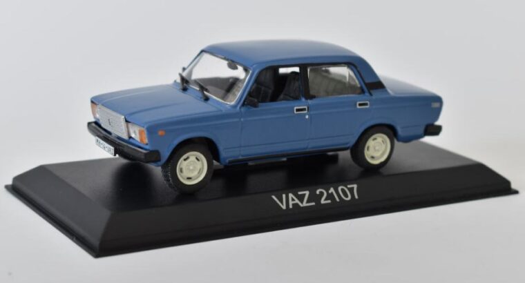 Model maketa automobil VAZ 2107/Lada 1/43 1:43