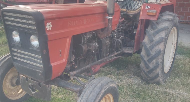 Traktor štore 502