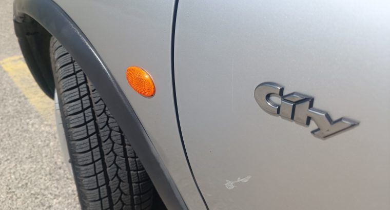 Opel Corsa 1,2 i reg do 23,3,2025 god mala potrošnja odlicno radi i vozi