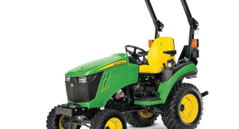 John Deere 2025R kompaktni traktor